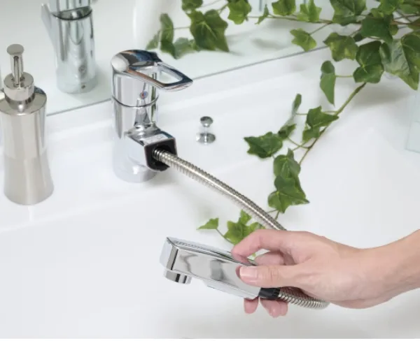 シングルレバー引出し混合水栓