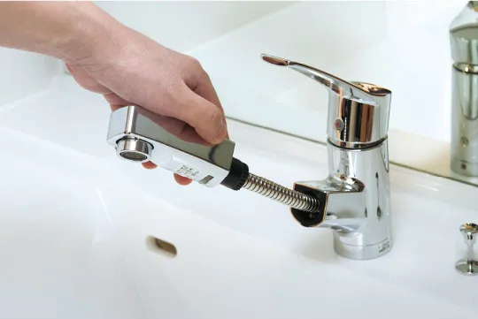 シングルレバー引出し混合水栓