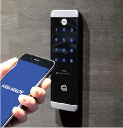 スマートフォンアプリでの解錠操作